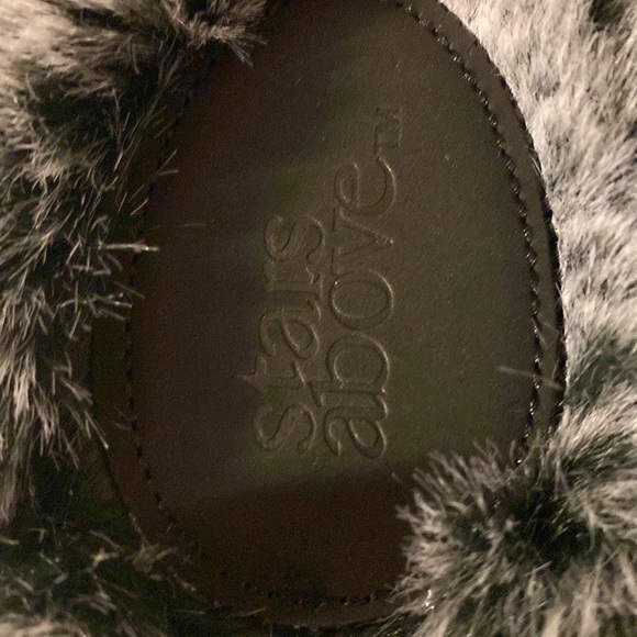 Women’s fur warm indoor flats XL(11/12), upper textile lining and sock: outsole - Picture 4 of 8